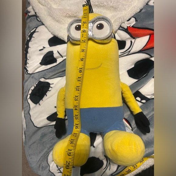 Build a bear BAB Minion Kevin plush stuffie some wear and minor stains from age. - Picture 8 of 8